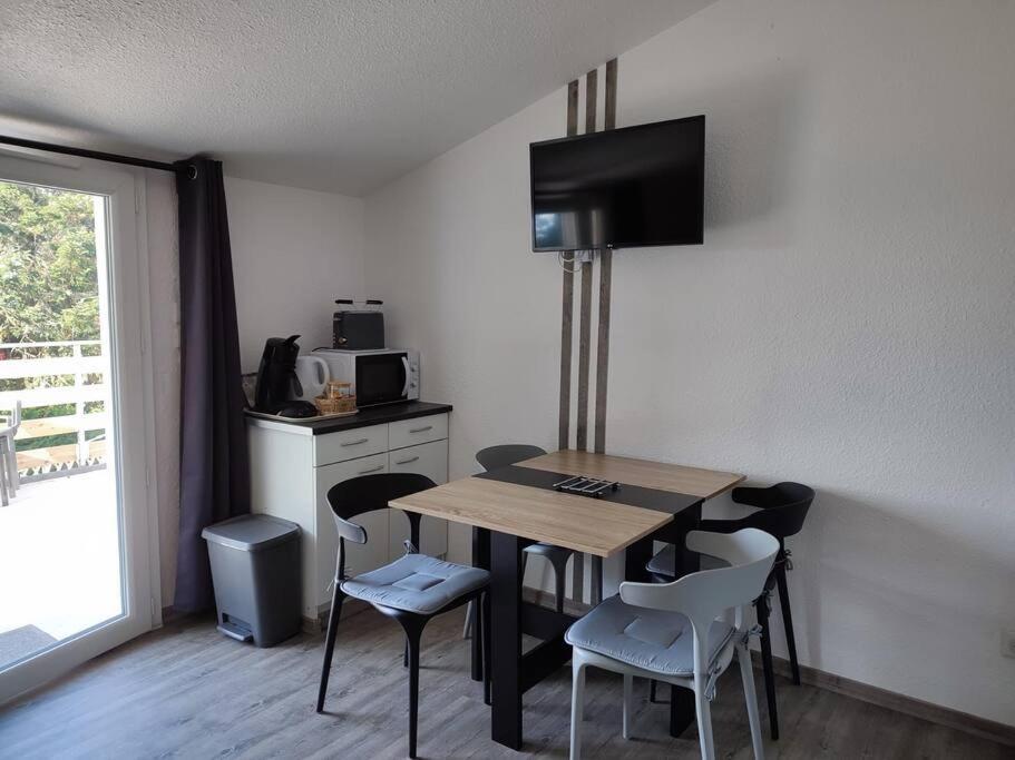 Avec Piscine - 4 Personnes - Pays Cathare